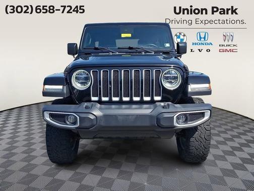 Black Clearcoat 2019 Jeep Wrangler Unlimited Sahara