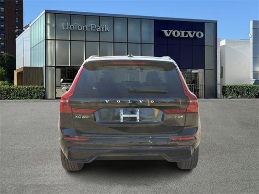 2025 Volvo XC60 Plug-In Hybrid Plus