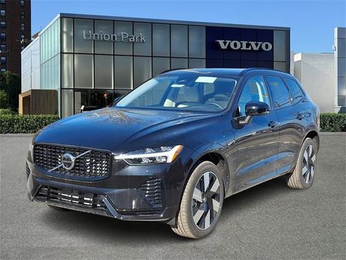 2025 Volvo XC60 Plug-In Hybrid Plus