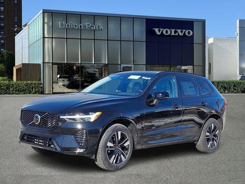 2026 Volvo XC60 Core