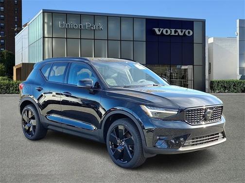 2026 Volvo XC40 Ultra Black Edition