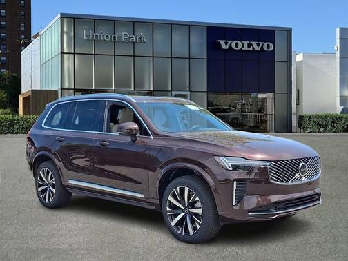 Mulberry Red Metallic 2026 Volvo XC90 Core
