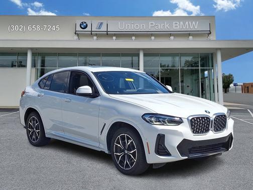 2025 BMW X4 xDrive30i