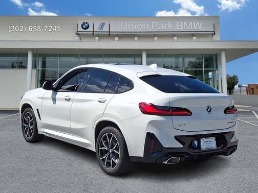 2025 BMW X4 xDrive30i