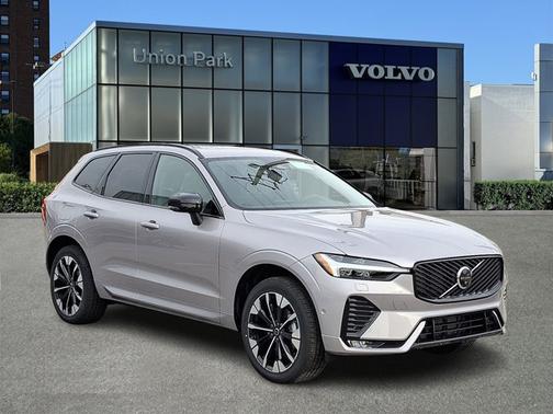 2026 Volvo XC60 Plus