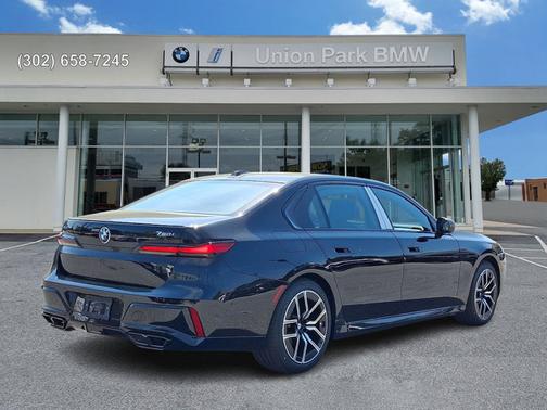 Black Sapphire Metallic 2026 BMW 760 760i xDrive