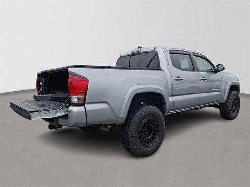 2016 Toyota Tacoma TRD Sport