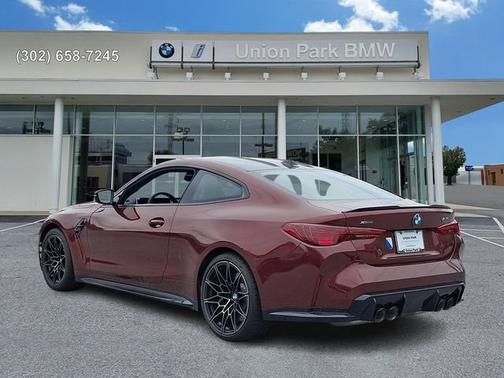 Aventurin Red Metallic 2026 BMW M4 Competition xDrive