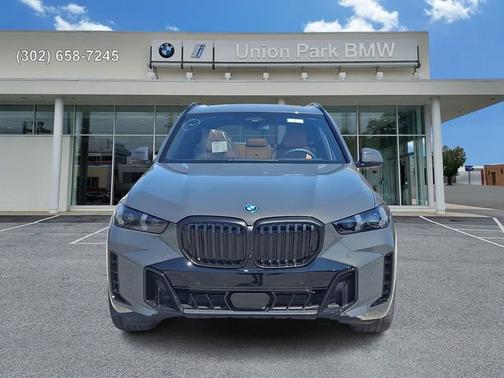 Dravit Grey Metallic 2026 BMW X5 xDrive50e