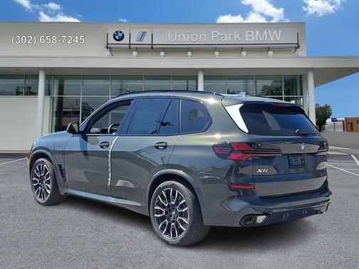 Dravit Grey Metallic 2026 BMW X5 xDrive50e