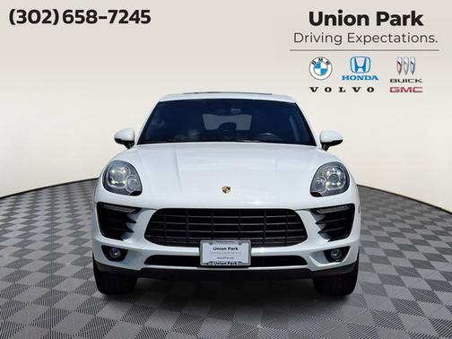 White - 0Q 2015 Porsche Macan S