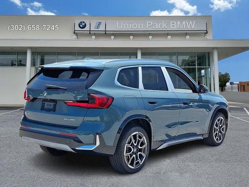 Cape York Green Metallic 2026 BMW X1 xDrive28i