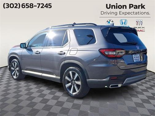 2023 Honda Pilot Touring