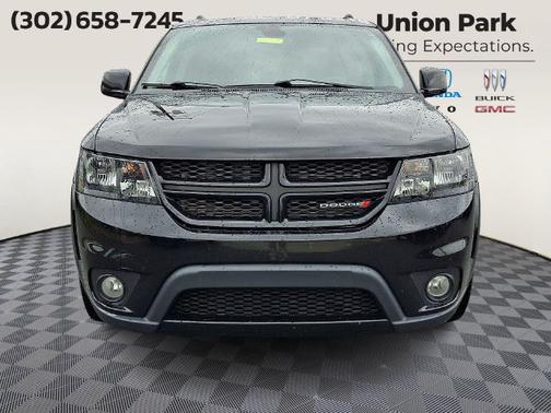 Pitch Black Clearcoat 2018 Dodge Journey GT