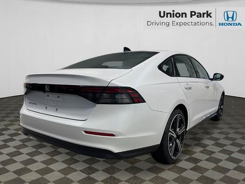 Platinum White Pearl 2026 Honda Accord SE