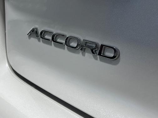 Platinum White Pearl 2026 Honda Accord SE