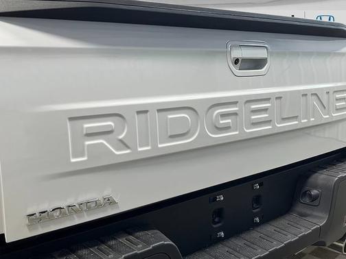 Platinum White Pearl 2026 Honda Ridgeline RTL