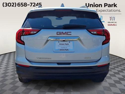 Quicksilver Metallic 2019 GMC Terrain SLE