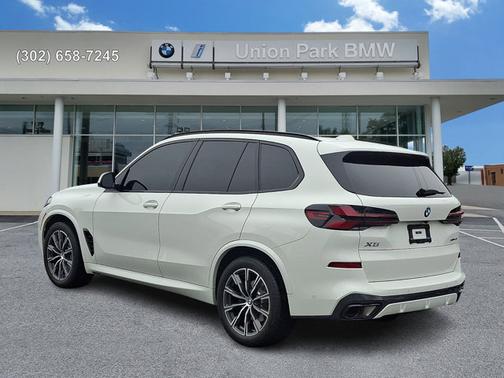 Alpine White 2024 BMW X5 xDrive40i
