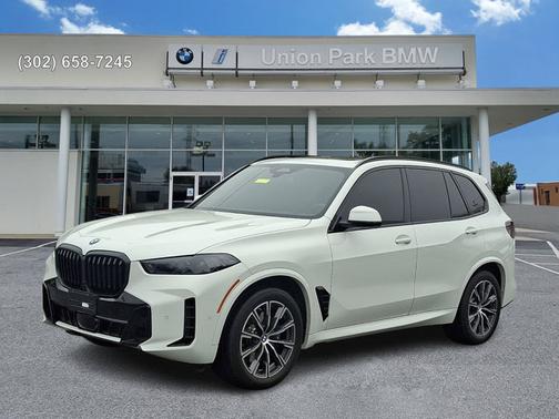 Alpine White 2024 BMW X5 xDrive40i