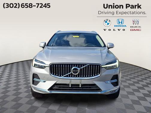 Silver Dawn Metallic 2023 Volvo XC60 Plus Bright Theme