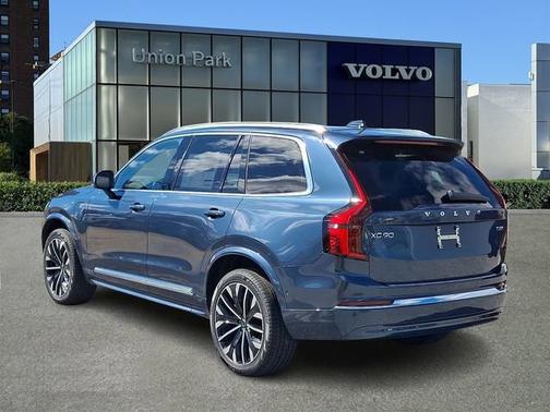 Denim Blue Metallic 2026 Volvo XC90 Plug-In Hybrid Plus