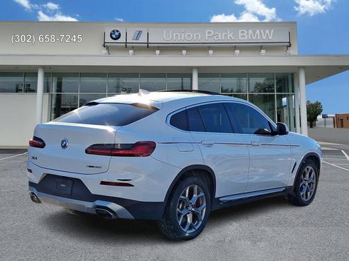 2022 BMW X4 xDrive30i