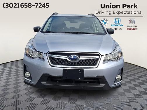 Ice Silver Metallic 2016 Subaru Crosstrek 2.0i