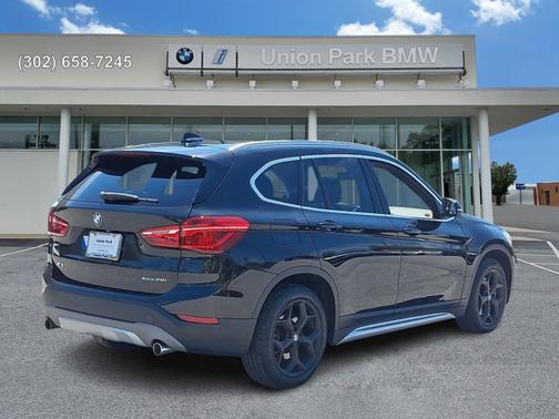 Black Sapphire Metallic 2018 BMW X1 xDrive28i