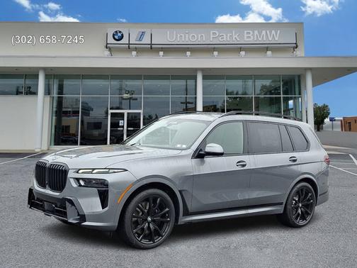 Skyscraper Grey Metallic 2026 BMW X7 xDrive40i