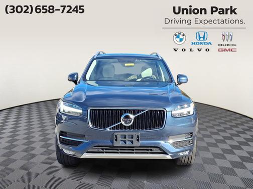 2019 Volvo XC90 T6 Momentum