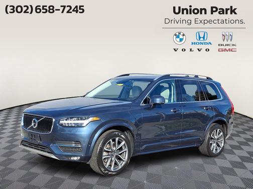 2019 Volvo XC90 T6 Momentum