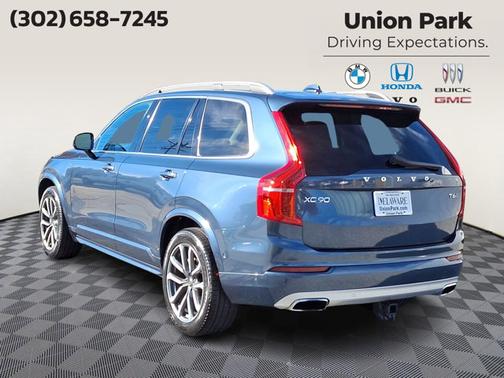 2019 Volvo XC90 T6 Momentum