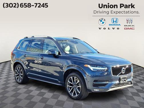 2019 Volvo XC90 T6 Momentum