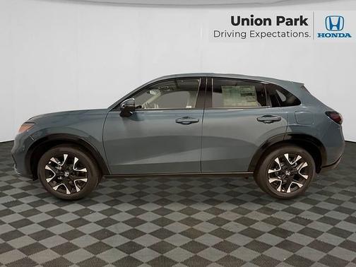 Nordic Forest Pearl 2027 Honda HR-V EX-L