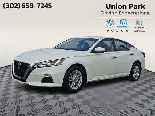 Glacier White 2020 Nissan Altima 2.5 S