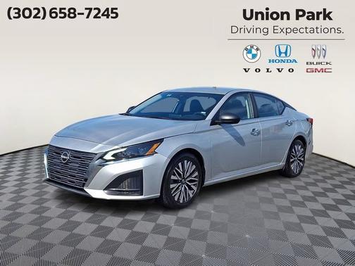 Brilliant Silver Metallic 2024 Nissan Altima 2.5 SV