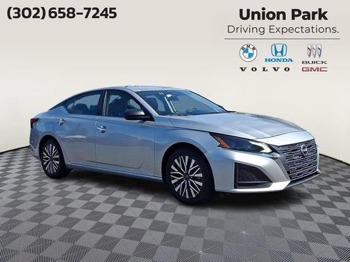 Brilliant Silver Metallic 2024 Nissan Altima 2.5 SV