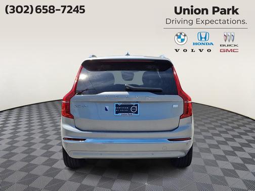 Silver Dawn Metallic 2024 Volvo XC90 Recharge Plug-In Hybrid Ultimate Bright Theme