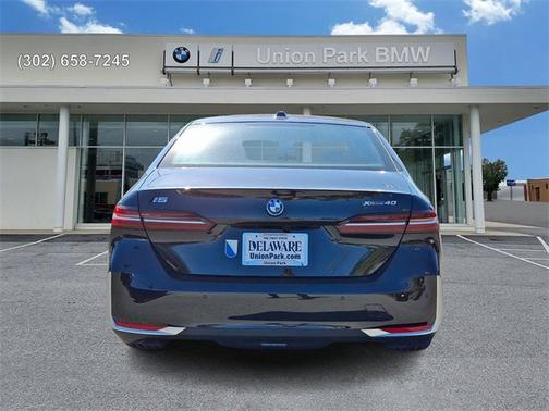 2025 BMW i5 xDrive40