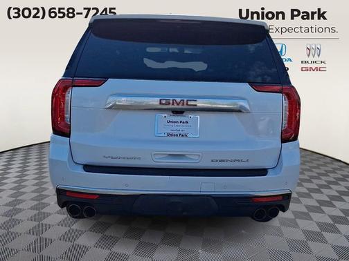 White Frost Tricoat 2021 GMC Yukon Denali