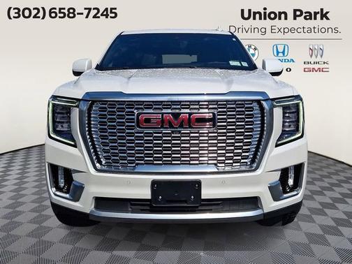 White Frost Tricoat 2021 GMC Yukon Denali