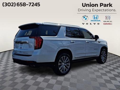 White Frost Tricoat 2021 GMC Yukon Denali