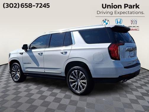 White Frost Tricoat 2021 GMC Yukon Denali