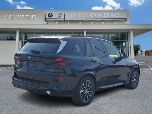 Carbon Black Metallic 2026 BMW X5 xDrive50e