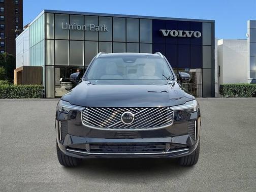 Onyx Black Metallic 2026 Volvo XC90 Core