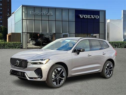 2026 Volvo XC60 Plus