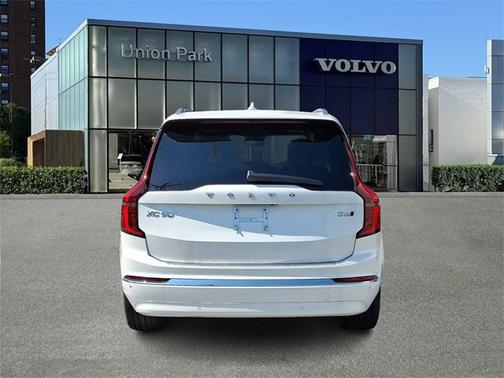 2025 Volvo XC90 Plus