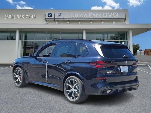 Carbon Black Metallic 2026 BMW X5 xDrive50e