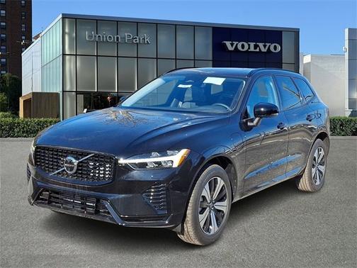 2025 Volvo XC60 Plug-In Hybrid Plus